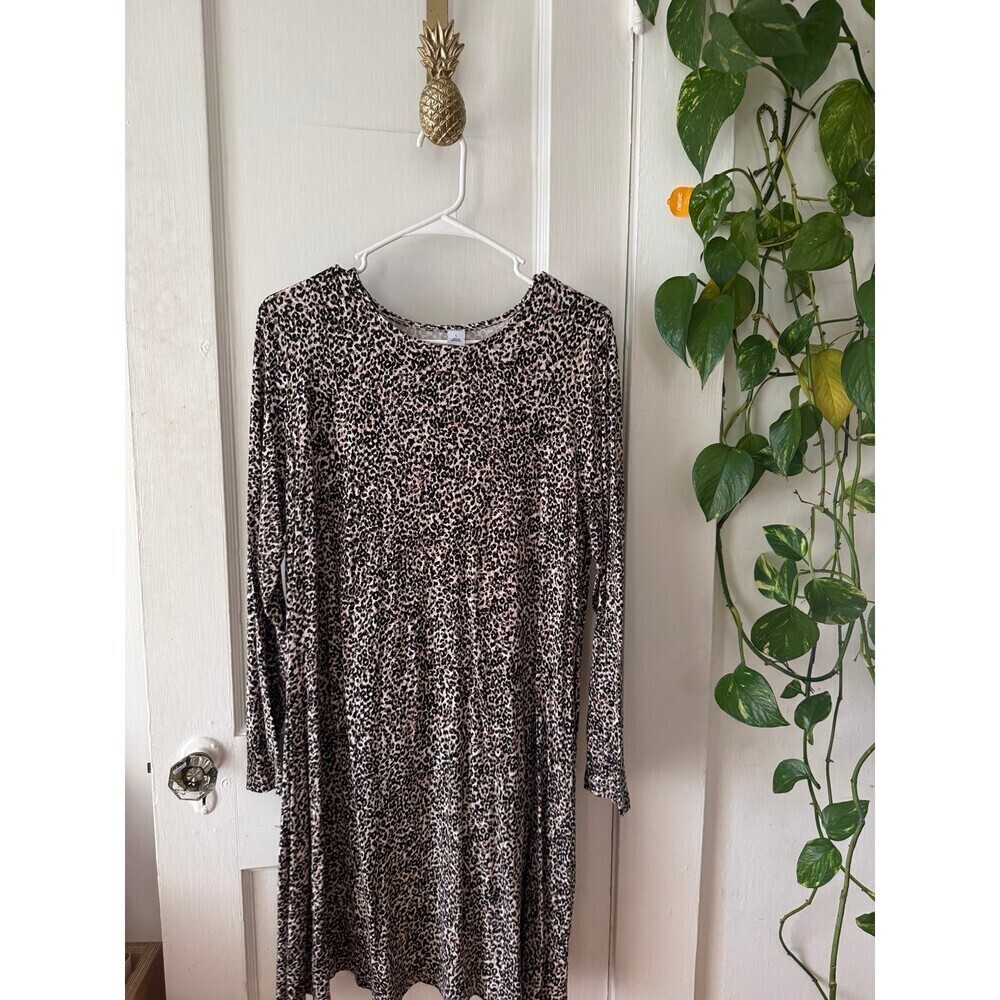 Old Navy women’s size large cheetah print dress